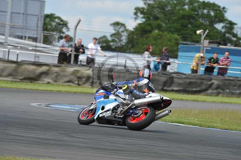 Motorcycle action photographs;donington;donington park leicestershire;donington photographs;event digital images;eventdigitalimages;no limits trackday;peter wileman photography;trackday;trackday digital images;trackday photos