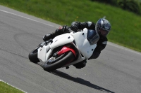 Motorcycle-action-photographs;donington;donington-park-leicestershire;donington-photographs;event-digital-images;eventdigitalimages;no-limits-trackday;peter-wileman-photography;trackday;trackday-digital-images;trackday-photos