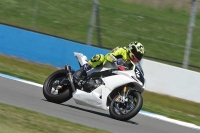 Motorcycle-action-photographs;donington;donington-park-leicestershire;donington-photographs;event-digital-images;eventdigitalimages;no-limits-trackday;peter-wileman-photography;trackday;trackday-digital-images;trackday-photos