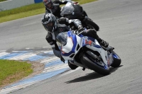 Motorcycle-action-photographs;donington;donington-park-leicestershire;donington-photographs;event-digital-images;eventdigitalimages;no-limits-trackday;peter-wileman-photography;trackday;trackday-digital-images;trackday-photos