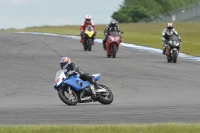 Motorcycle-action-photographs;donington;donington-park-leicestershire;donington-photographs;event-digital-images;eventdigitalimages;no-limits-trackday;peter-wileman-photography;trackday;trackday-digital-images;trackday-photos