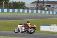 Motorcycle-action-photographs;donington;donington-park-leicestershire;donington-photographs;event-digital-images;eventdigitalimages;no-limits-trackday;peter-wileman-photography;trackday;trackday-digital-images;trackday-photos