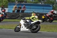 Motorcycle-action-photographs;donington;donington-park-leicestershire;donington-photographs;event-digital-images;eventdigitalimages;no-limits-trackday;peter-wileman-photography;trackday;trackday-digital-images;trackday-photos
