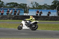 Motorcycle-action-photographs;donington;donington-park-leicestershire;donington-photographs;event-digital-images;eventdigitalimages;no-limits-trackday;peter-wileman-photography;trackday;trackday-digital-images;trackday-photos