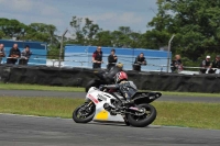 Motorcycle-action-photographs;donington;donington-park-leicestershire;donington-photographs;event-digital-images;eventdigitalimages;no-limits-trackday;peter-wileman-photography;trackday;trackday-digital-images;trackday-photos