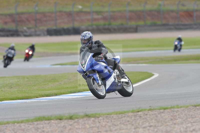 Motorcycle action photographs;donington;donington park leicestershire;donington photographs;event digital images;eventdigitalimages;no limits trackday;peter wileman photography;trackday;trackday digital images;trackday photos