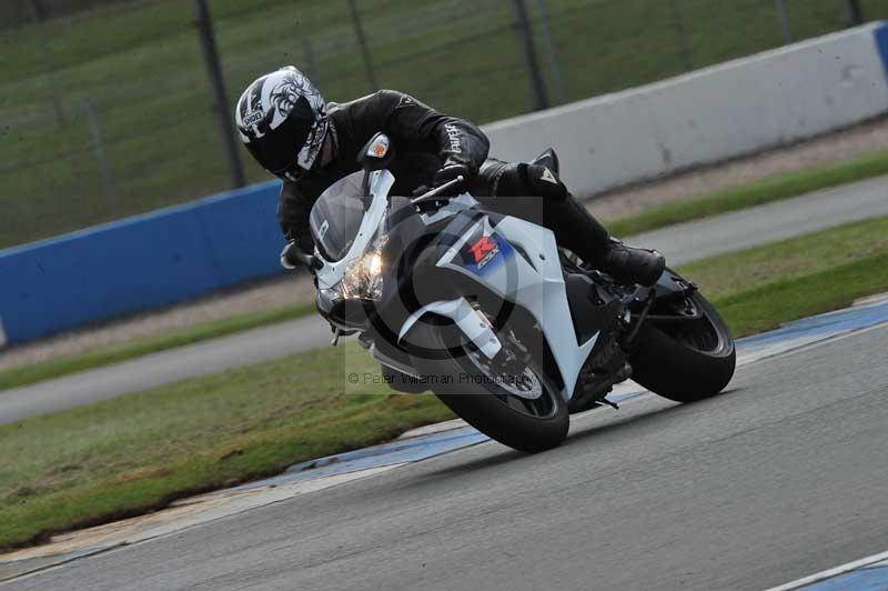 Motorcycle action photographs;donington;donington park leicestershire;donington photographs;event digital images;eventdigitalimages;no limits trackday;peter wileman photography;trackday;trackday digital images;trackday photos