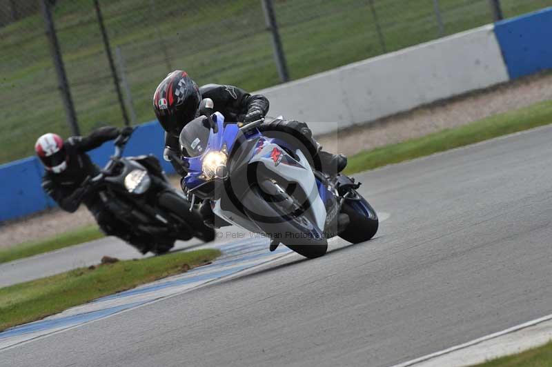 Motorcycle action photographs;donington;donington park leicestershire;donington photographs;event digital images;eventdigitalimages;no limits trackday;peter wileman photography;trackday;trackday digital images;trackday photos