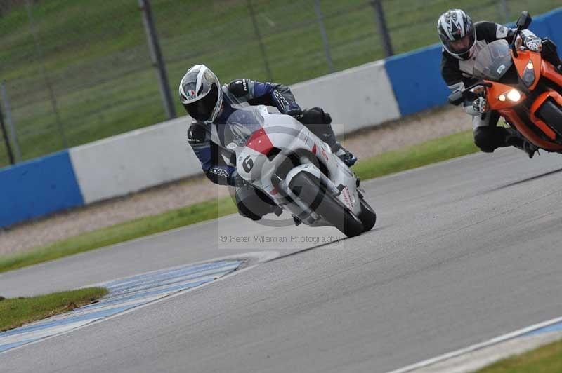 Motorcycle action photographs;donington;donington park leicestershire;donington photographs;event digital images;eventdigitalimages;no limits trackday;peter wileman photography;trackday;trackday digital images;trackday photos