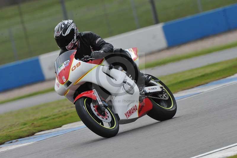 Motorcycle action photographs;donington;donington park leicestershire;donington photographs;event digital images;eventdigitalimages;no limits trackday;peter wileman photography;trackday;trackday digital images;trackday photos