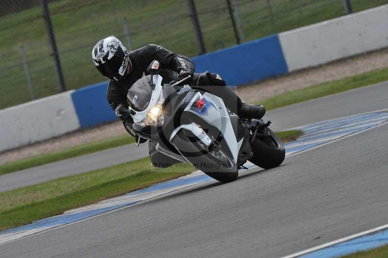 Motorcycle action photographs;donington;donington park leicestershire;donington photographs;event digital images;eventdigitalimages;no limits trackday;peter wileman photography;trackday;trackday digital images;trackday photos