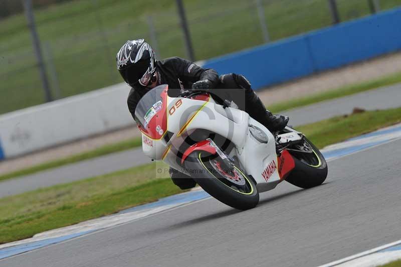 Motorcycle action photographs;donington;donington park leicestershire;donington photographs;event digital images;eventdigitalimages;no limits trackday;peter wileman photography;trackday;trackday digital images;trackday photos