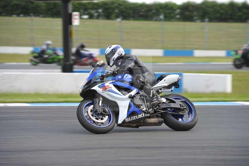 Motorcycle action photographs;donington;donington park leicestershire;donington photographs;event digital images;eventdigitalimages;no limits trackday;peter wileman photography;trackday;trackday digital images;trackday photos