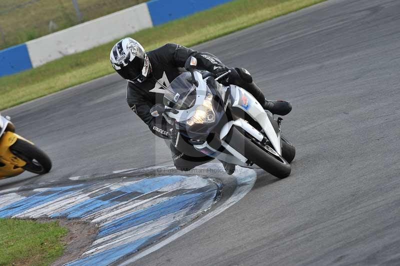 Motorcycle action photographs;donington;donington park leicestershire;donington photographs;event digital images;eventdigitalimages;no limits trackday;peter wileman photography;trackday;trackday digital images;trackday photos
