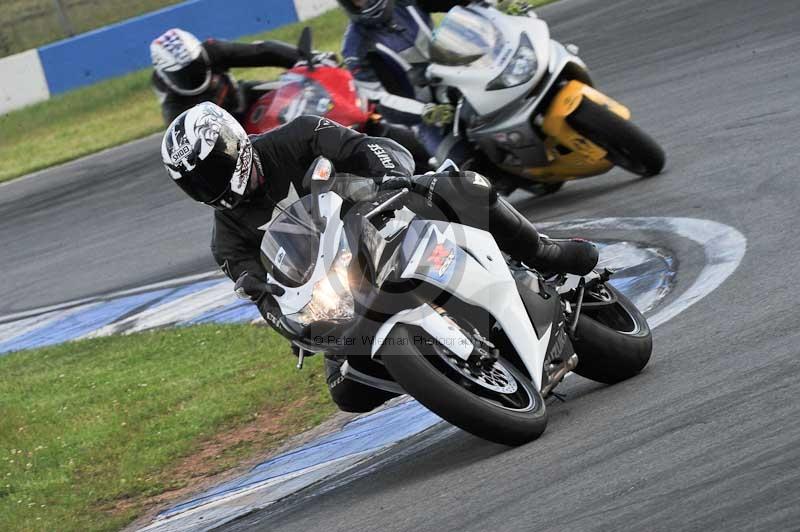 Motorcycle action photographs;donington;donington park leicestershire;donington photographs;event digital images;eventdigitalimages;no limits trackday;peter wileman photography;trackday;trackday digital images;trackday photos