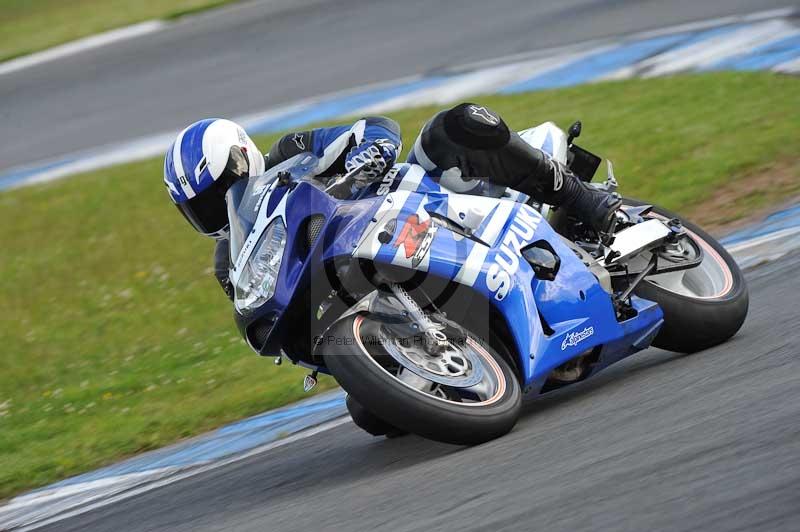 Motorcycle action photographs;donington;donington park leicestershire;donington photographs;event digital images;eventdigitalimages;no limits trackday;peter wileman photography;trackday;trackday digital images;trackday photos