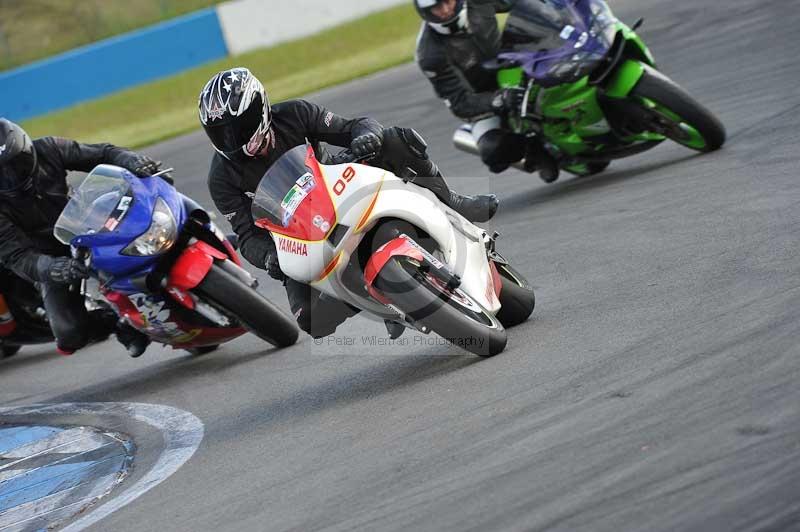 Motorcycle action photographs;donington;donington park leicestershire;donington photographs;event digital images;eventdigitalimages;no limits trackday;peter wileman photography;trackday;trackday digital images;trackday photos