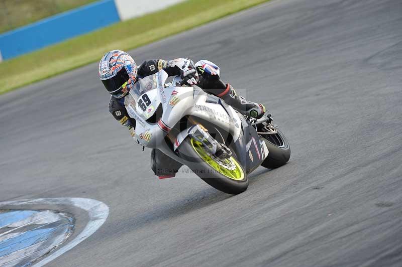 Motorcycle action photographs;donington;donington park leicestershire;donington photographs;event digital images;eventdigitalimages;no limits trackday;peter wileman photography;trackday;trackday digital images;trackday photos