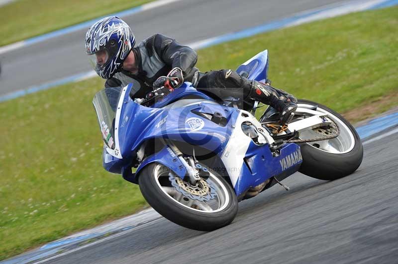 Motorcycle action photographs;donington;donington park leicestershire;donington photographs;event digital images;eventdigitalimages;no limits trackday;peter wileman photography;trackday;trackday digital images;trackday photos
