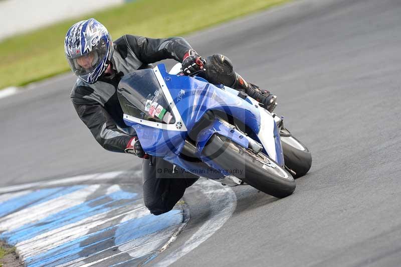 Motorcycle action photographs;donington;donington park leicestershire;donington photographs;event digital images;eventdigitalimages;no limits trackday;peter wileman photography;trackday;trackday digital images;trackday photos
