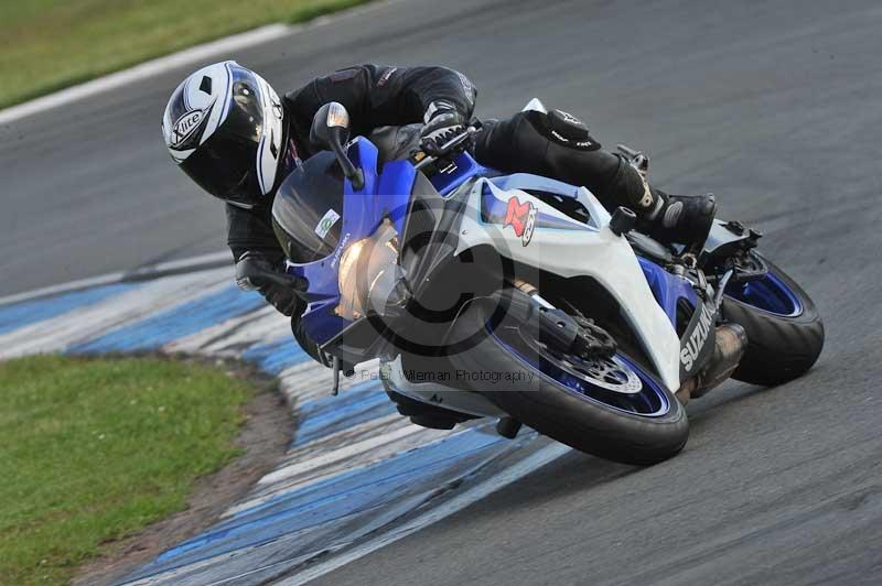 Motorcycle action photographs;donington;donington park leicestershire;donington photographs;event digital images;eventdigitalimages;no limits trackday;peter wileman photography;trackday;trackday digital images;trackday photos