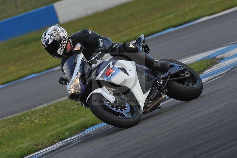 Motorcycle action photographs;donington;donington park leicestershire;donington photographs;event digital images;eventdigitalimages;no limits trackday;peter wileman photography;trackday;trackday digital images;trackday photos
