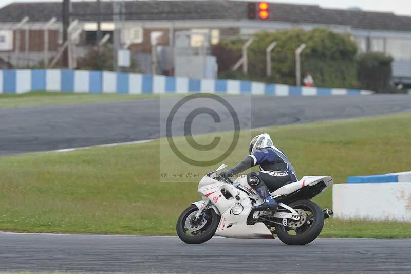 Motorcycle action photographs;donington;donington park leicestershire;donington photographs;event digital images;eventdigitalimages;no limits trackday;peter wileman photography;trackday;trackday digital images;trackday photos