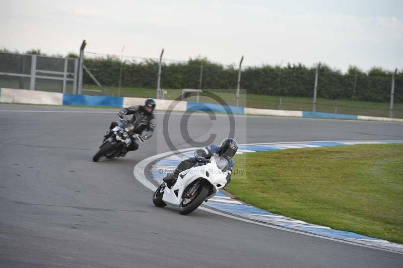 Motorcycle action photographs;donington;donington park leicestershire;donington photographs;event digital images;eventdigitalimages;no limits trackday;peter wileman photography;trackday;trackday digital images;trackday photos