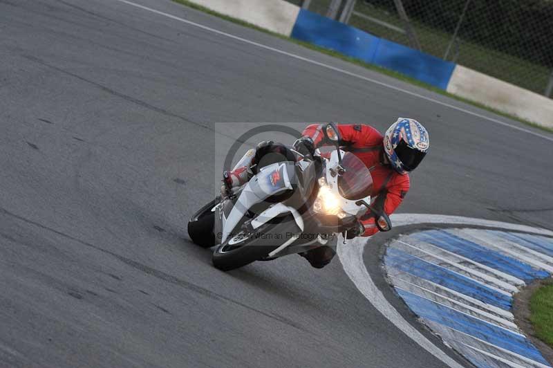 Motorcycle action photographs;donington;donington park leicestershire;donington photographs;event digital images;eventdigitalimages;no limits trackday;peter wileman photography;trackday;trackday digital images;trackday photos