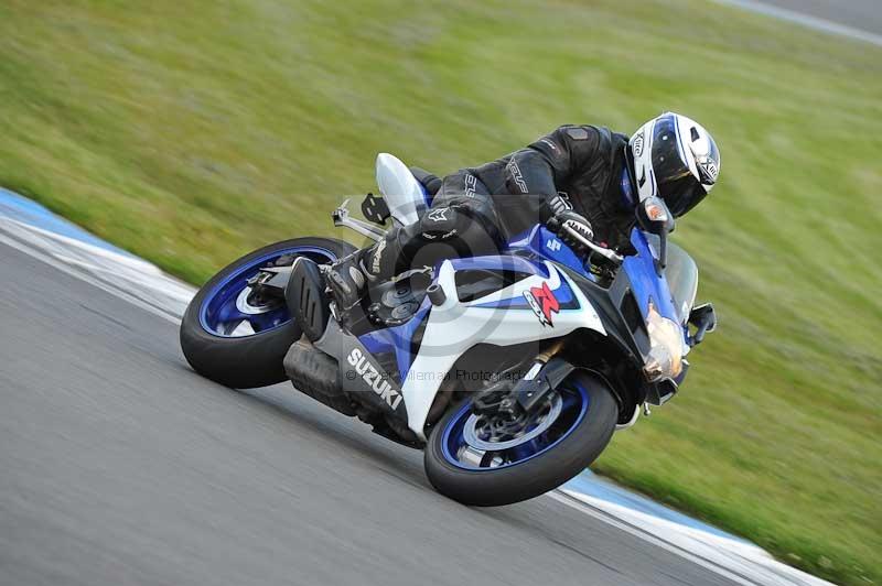 Motorcycle action photographs;donington;donington park leicestershire;donington photographs;event digital images;eventdigitalimages;no limits trackday;peter wileman photography;trackday;trackday digital images;trackday photos