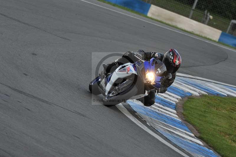 Motorcycle action photographs;donington;donington park leicestershire;donington photographs;event digital images;eventdigitalimages;no limits trackday;peter wileman photography;trackday;trackday digital images;trackday photos