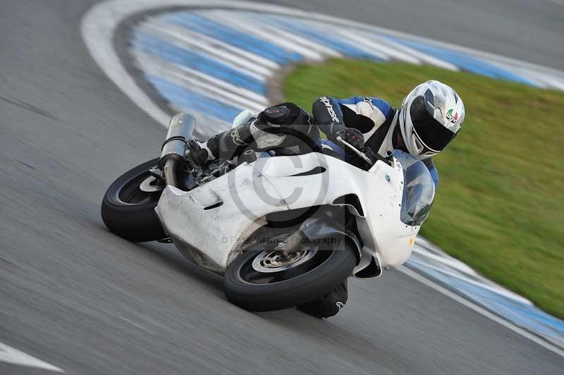 Motorcycle action photographs;donington;donington park leicestershire;donington photographs;event digital images;eventdigitalimages;no limits trackday;peter wileman photography;trackday;trackday digital images;trackday photos