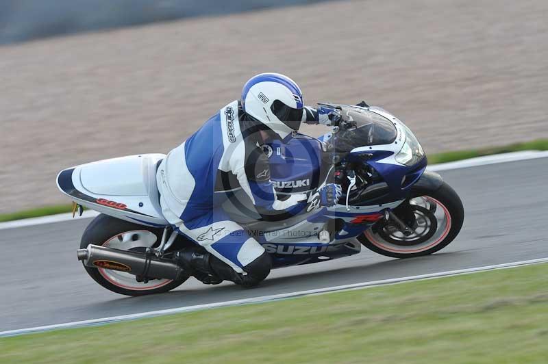 Motorcycle action photographs;donington;donington park leicestershire;donington photographs;event digital images;eventdigitalimages;no limits trackday;peter wileman photography;trackday;trackday digital images;trackday photos