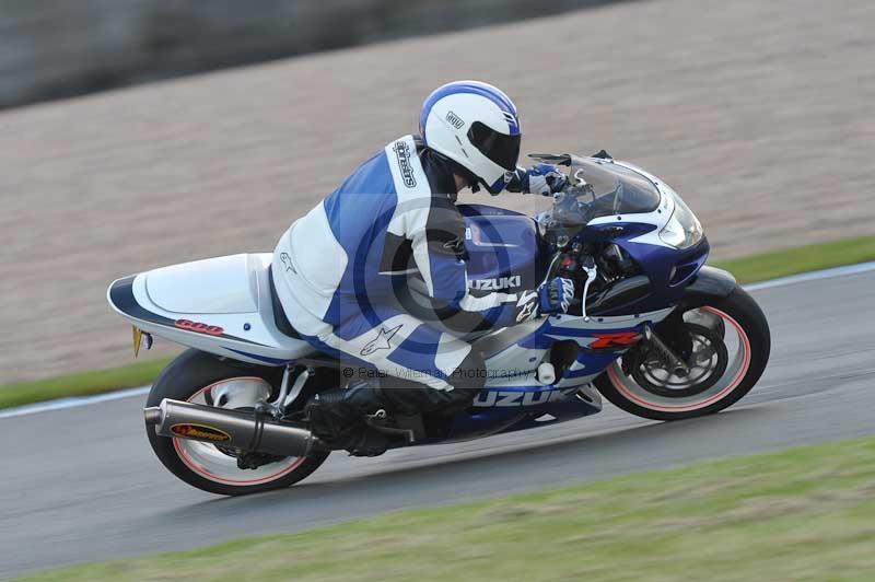 Motorcycle action photographs;donington;donington park leicestershire;donington photographs;event digital images;eventdigitalimages;no limits trackday;peter wileman photography;trackday;trackday digital images;trackday photos