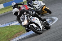 Motorcycle-action-photographs;donington;donington-park-leicestershire;donington-photographs;event-digital-images;eventdigitalimages;no-limits-trackday;peter-wileman-photography;trackday;trackday-digital-images;trackday-photos