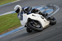 Motorcycle-action-photographs;donington;donington-park-leicestershire;donington-photographs;event-digital-images;eventdigitalimages;no-limits-trackday;peter-wileman-photography;trackday;trackday-digital-images;trackday-photos