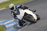 Motorcycle-action-photographs;donington;donington-park-leicestershire;donington-photographs;event-digital-images;eventdigitalimages;no-limits-trackday;peter-wileman-photography;trackday;trackday-digital-images;trackday-photos