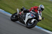 Motorcycle-action-photographs;donington;donington-park-leicestershire;donington-photographs;event-digital-images;eventdigitalimages;no-limits-trackday;peter-wileman-photography;trackday;trackday-digital-images;trackday-photos