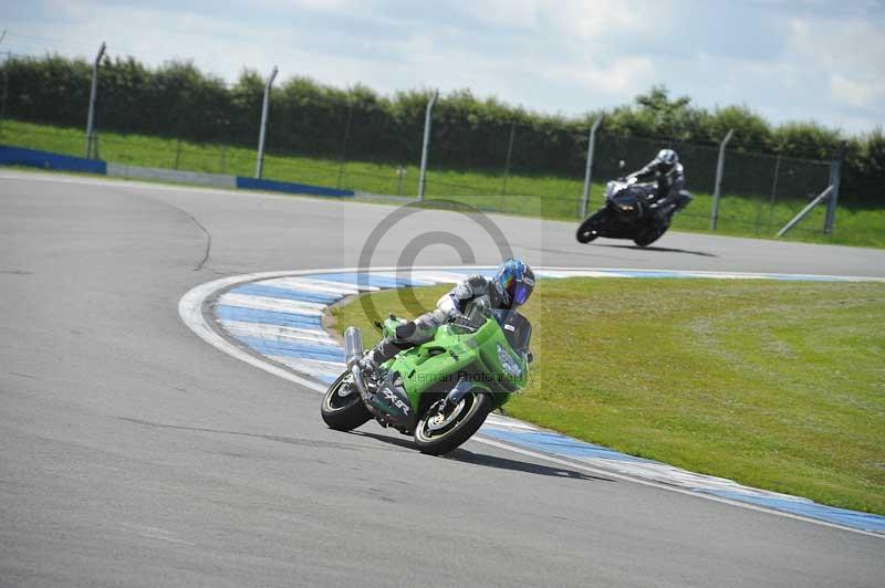 Motorcycle action photographs;donington;donington park leicestershire;donington photographs;event digital images;eventdigitalimages;no limits trackday;peter wileman photography;trackday;trackday digital images;trackday photos