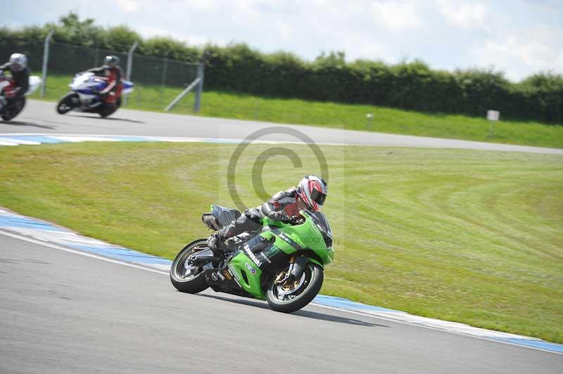 Motorcycle action photographs;donington;donington park leicestershire;donington photographs;event digital images;eventdigitalimages;no limits trackday;peter wileman photography;trackday;trackday digital images;trackday photos