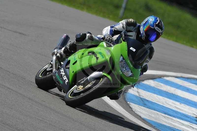 Motorcycle action photographs;donington;donington park leicestershire;donington photographs;event digital images;eventdigitalimages;no limits trackday;peter wileman photography;trackday;trackday digital images;trackday photos