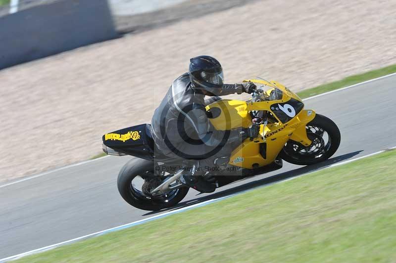 Motorcycle action photographs;donington;donington park leicestershire;donington photographs;event digital images;eventdigitalimages;no limits trackday;peter wileman photography;trackday;trackday digital images;trackday photos