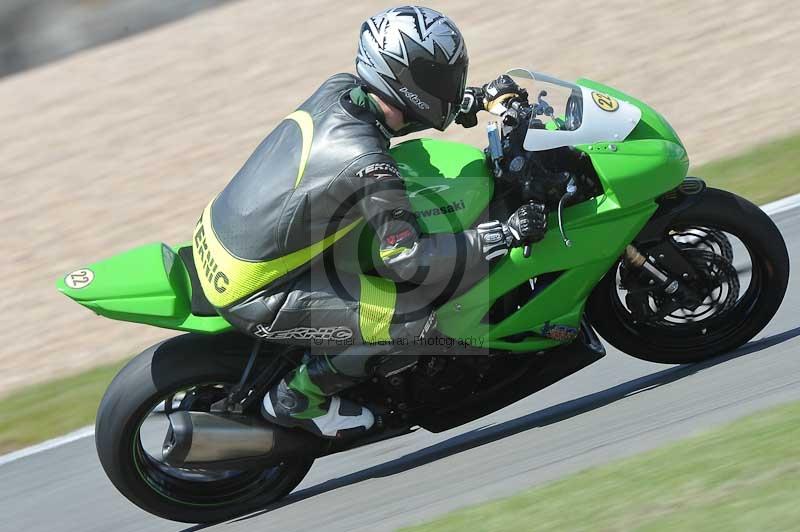Motorcycle action photographs;donington;donington park leicestershire;donington photographs;event digital images;eventdigitalimages;no limits trackday;peter wileman photography;trackday;trackday digital images;trackday photos