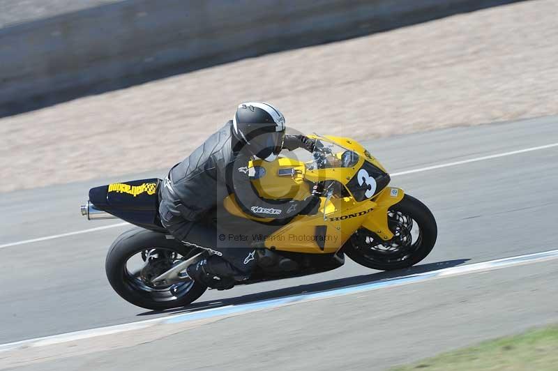 Motorcycle action photographs;donington;donington park leicestershire;donington photographs;event digital images;eventdigitalimages;no limits trackday;peter wileman photography;trackday;trackday digital images;trackday photos