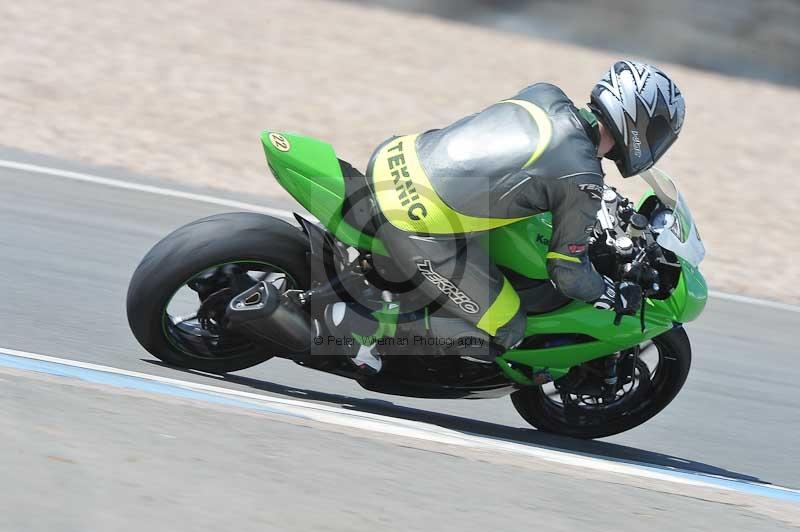 Motorcycle action photographs;donington;donington park leicestershire;donington photographs;event digital images;eventdigitalimages;no limits trackday;peter wileman photography;trackday;trackday digital images;trackday photos