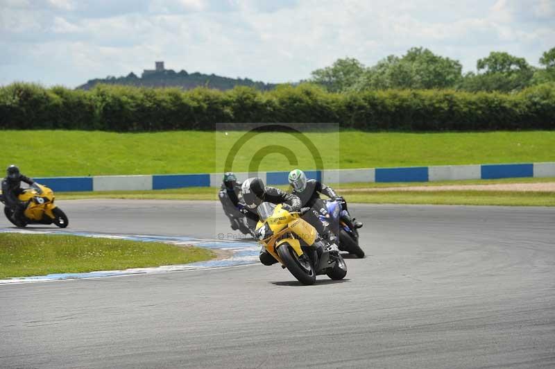 Motorcycle action photographs;donington;donington park leicestershire;donington photographs;event digital images;eventdigitalimages;no limits trackday;peter wileman photography;trackday;trackday digital images;trackday photos