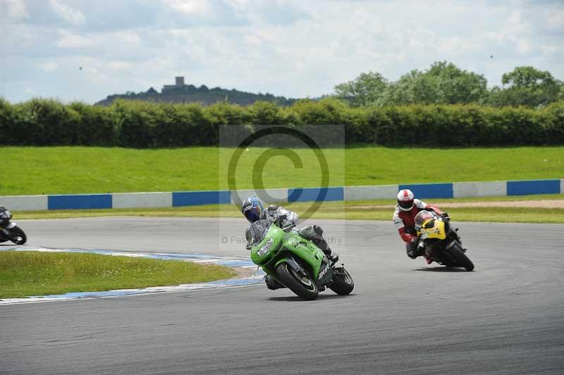 Motorcycle action photographs;donington;donington park leicestershire;donington photographs;event digital images;eventdigitalimages;no limits trackday;peter wileman photography;trackday;trackday digital images;trackday photos