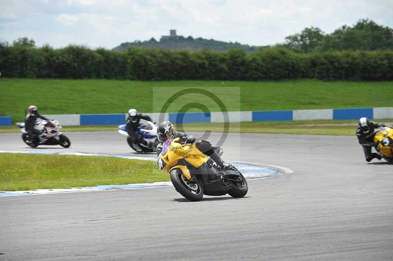 Motorcycle action photographs;donington;donington park leicestershire;donington photographs;event digital images;eventdigitalimages;no limits trackday;peter wileman photography;trackday;trackday digital images;trackday photos