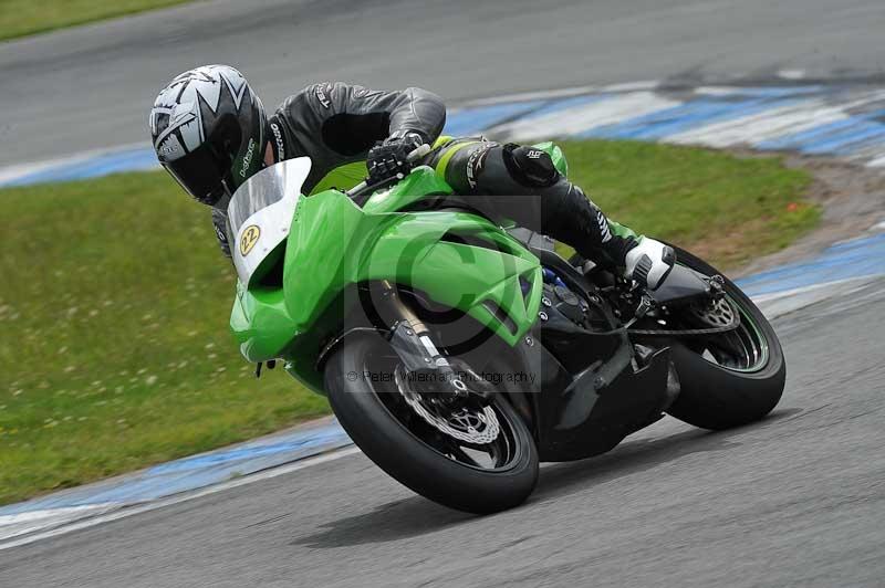 Motorcycle action photographs;donington;donington park leicestershire;donington photographs;event digital images;eventdigitalimages;no limits trackday;peter wileman photography;trackday;trackday digital images;trackday photos