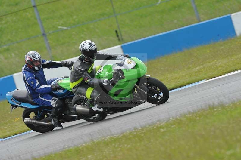 Motorcycle action photographs;donington;donington park leicestershire;donington photographs;event digital images;eventdigitalimages;no limits trackday;peter wileman photography;trackday;trackday digital images;trackday photos